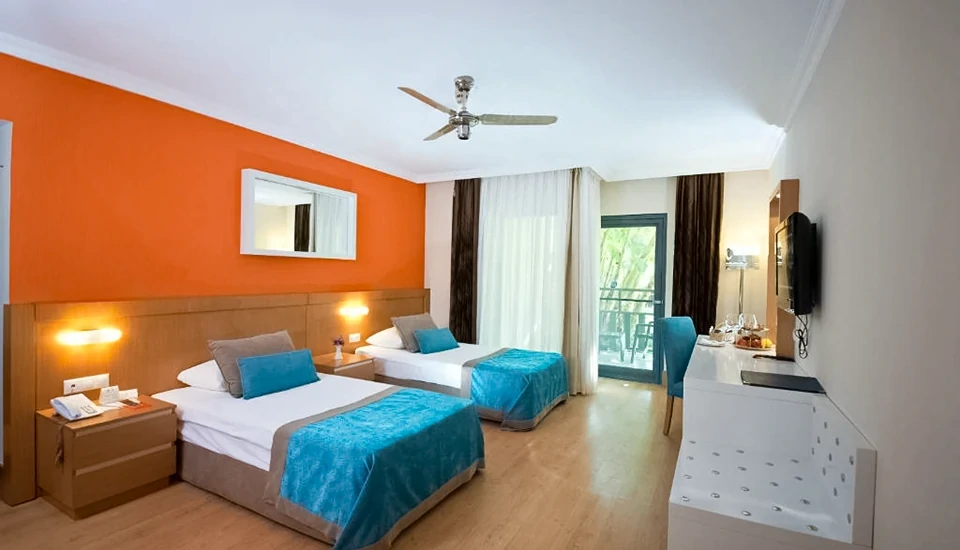 هتل لیماک لیمرا کمر آنتالیا